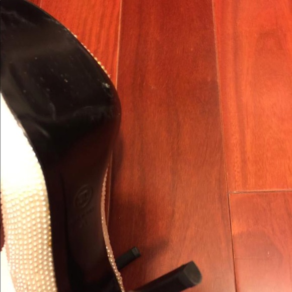 COPY - Chanel Pump Pearl shoes - Picture 6 of 11